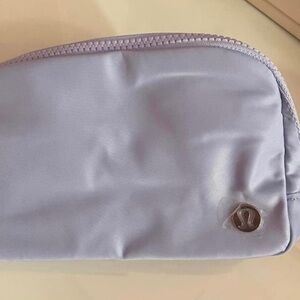 NEW WITH TAGS Lululemon Everywhere Belt Bag Pastel Blue Extended Strap